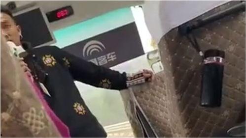 游客视频爆料怎么做好看,视频爆料中的绝美风景瞬间 第1张 游客视频爆料怎么做好看,视频爆料中的绝美风景瞬间 第1张